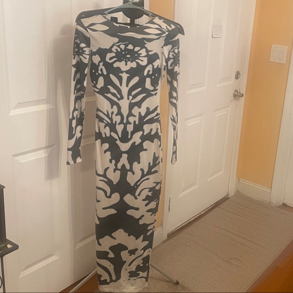 Dresses & Skirts - Green and White Patterned Dress